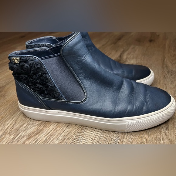 Tory Burch Rosette High Top Sneakers Navy Blue Leather Size 9 Ankle Booties - Picture 2 of 15